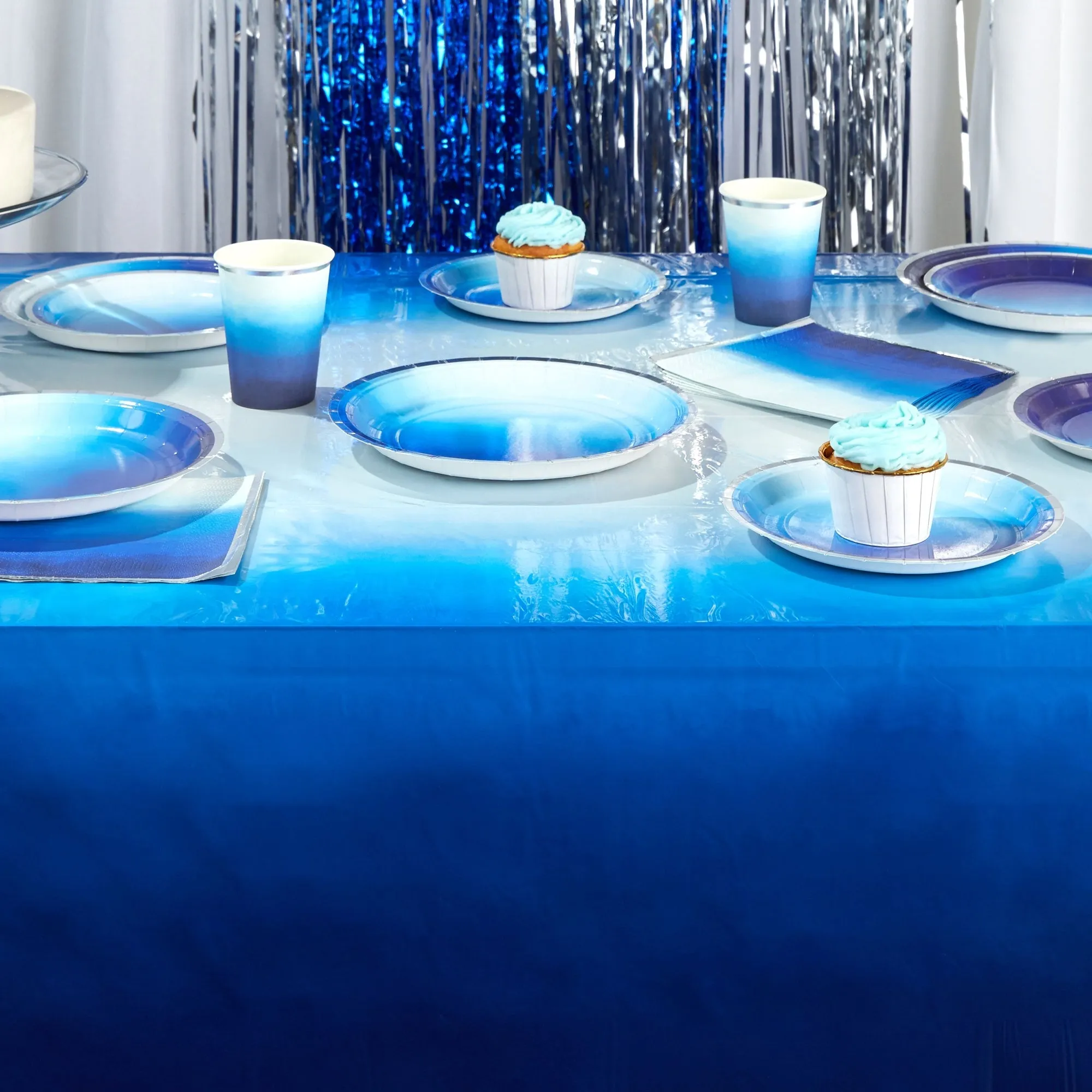 Ombre Blue Plastic Table Cover for Birthday Party, Rectangle Table Cloth (54 x 108 In, 4 Pack)