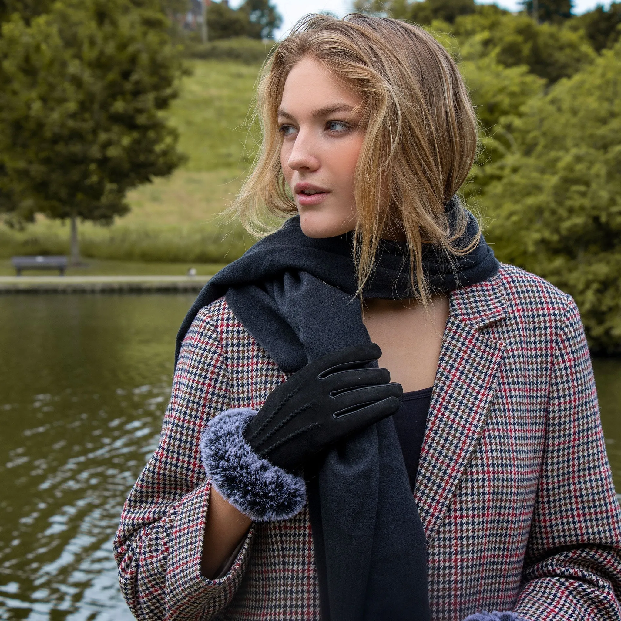 Women’s Water-Resistant Three-Point Faux Fur-Lined Nubuck Leather Gloves with Faux Fur Cuffs